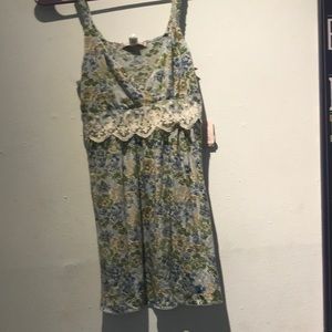 Intuitions tank top small NWT